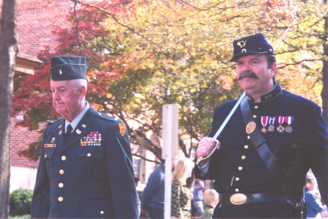 2001_vet_day_parade_sid_ed_b.jpg