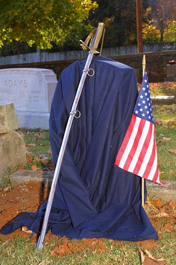 2001_vets_day_headstone_pre_ceremony.jpg